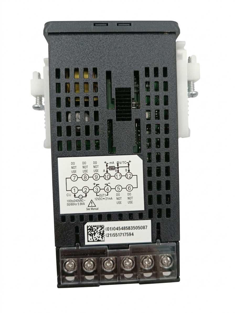 Controlador de temperatura Omron E5GC-QX0A6M-000
